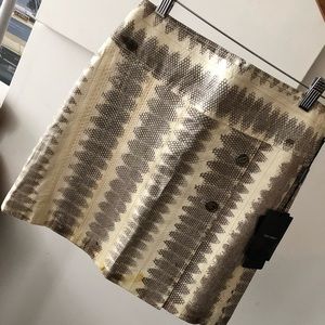 Dolce & Ganbanna  Snakeskin Mini skirt
